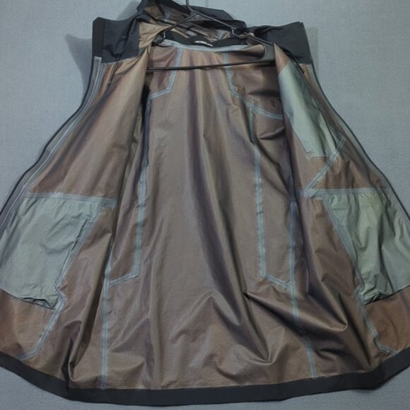 Arc'teryx Coat Men's XXL Black Sawyer Coat Lightweight Nylon With EPTFE Membrane - Picture 8 of 13